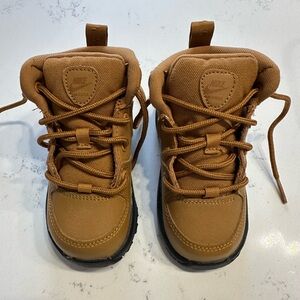 Toddler Nike manoa brown boots
